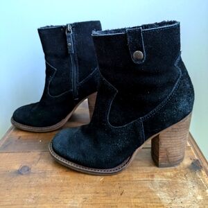 Size 7, Kelsi Dagger Brooklyn Legion Black Suede Sherpa Lined Boots